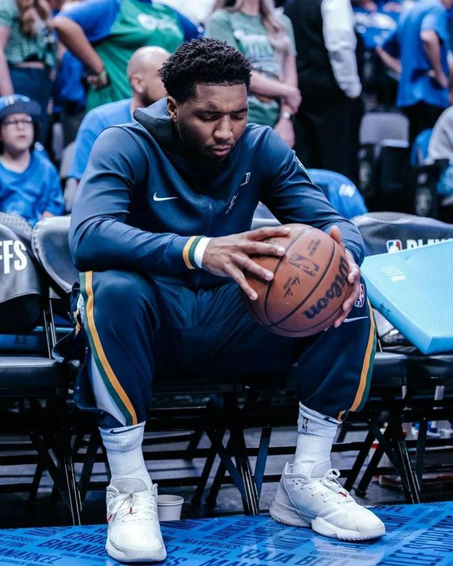 欧冠：拜仁客场3-2险胜萨格勒布迪纳摩（欧冠：拜仁客场3-2力克萨格勒布迪纳摩）