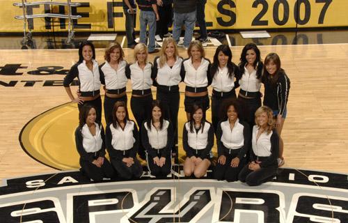 恭喜皇马！新帅7选一，齐达内三进宫，邀克洛普出山，清洗3大毒瘤（皇马喜讯：主帅候选七选一，齐达内或三度上任，盼邀克洛普出山，启动清理三大问题球员）