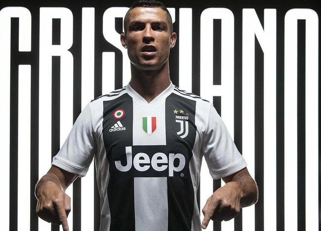 历史首次女裁判担任中超主裁，董方雨将执法西海岸vs亚泰（中超迎来首位女主裁：董方雨将执法西海岸对阵亚泰）