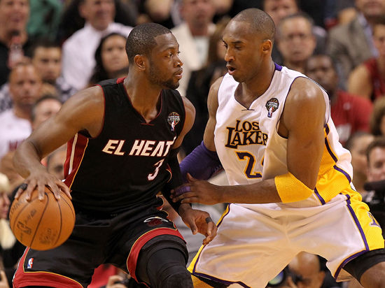 广东男篮末节逆转击败山东（广东男篮末节翻盘战胜山东）