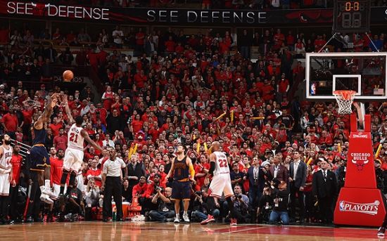 开拓者媒体人谈杨瀚森语言障碍影响战术理解（开拓者记者：杨瀚森语言障碍影响其战术理解）