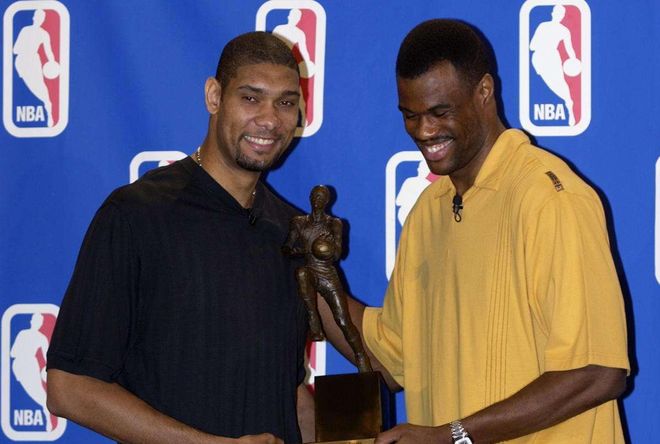 记者：罗马可能向佩7提供降薪合同，迪巴拉的续约要复杂得多（记者：罗马考虑向佩7提供降薪续约，迪巴拉的续约问题更为复杂）