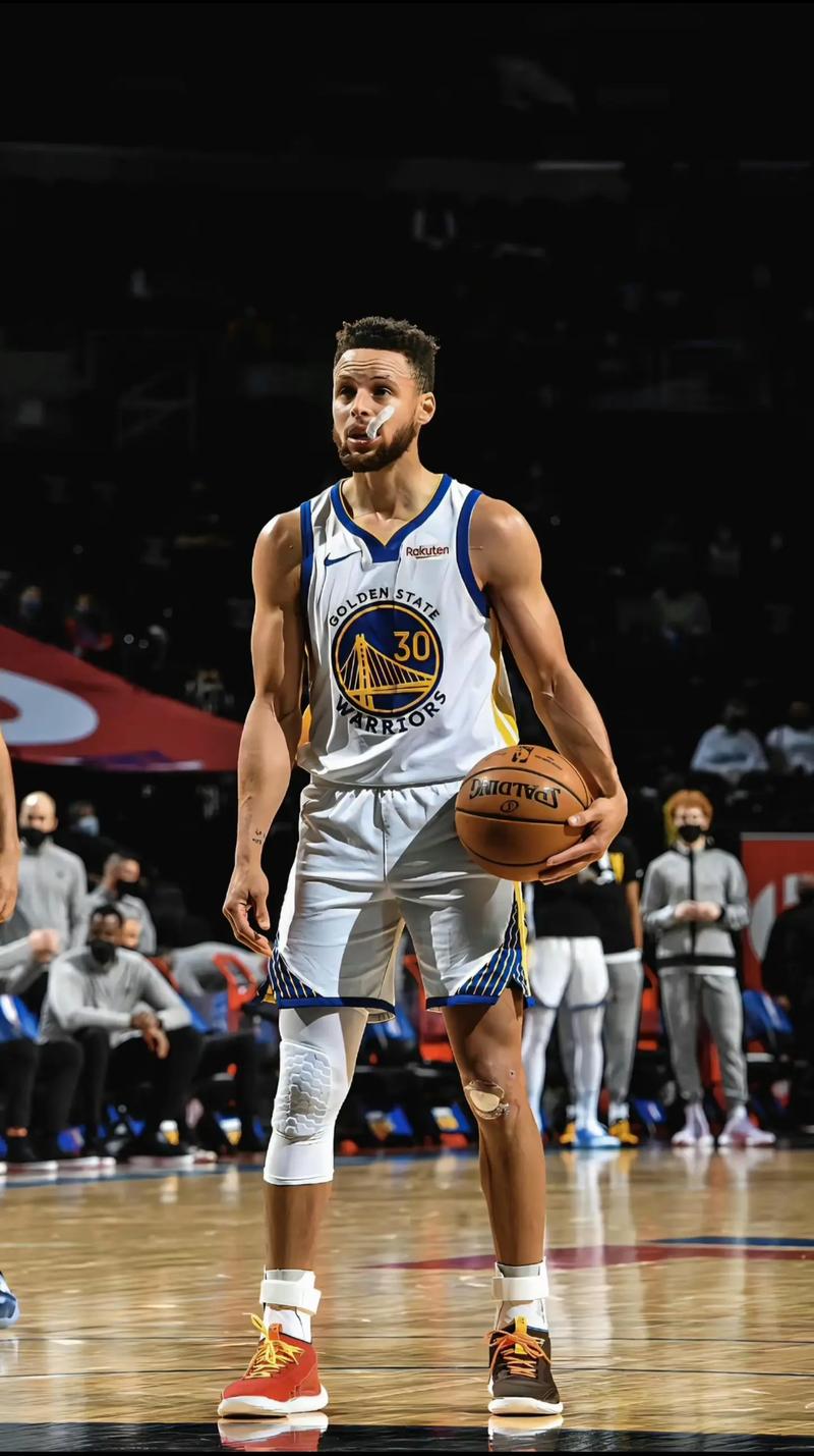 图片报：多特后防线出现危机，将面临安东和安塞尔米诺缺阵（图片报：多特防线告急，安东与安塞尔米诺将缺席）